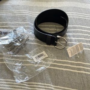 Gap Women’s Black Leather Belt - Size Small - NWT